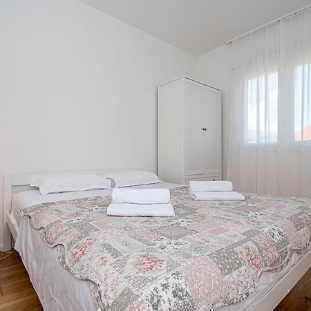 Apartment Nikola Kaštel Novi Extérieur photo
