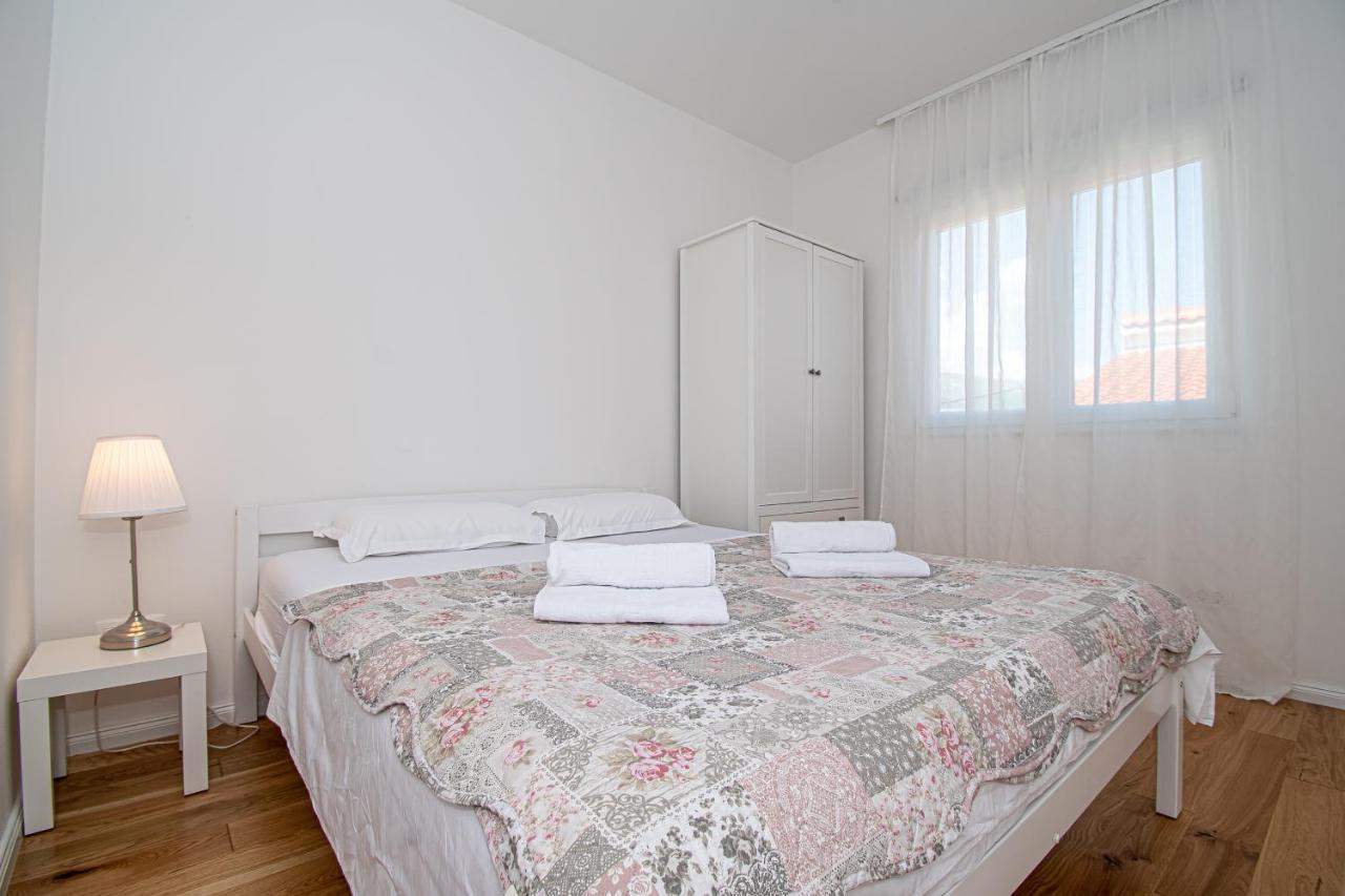 Apartment Nikola Kaštel Novi Extérieur photo