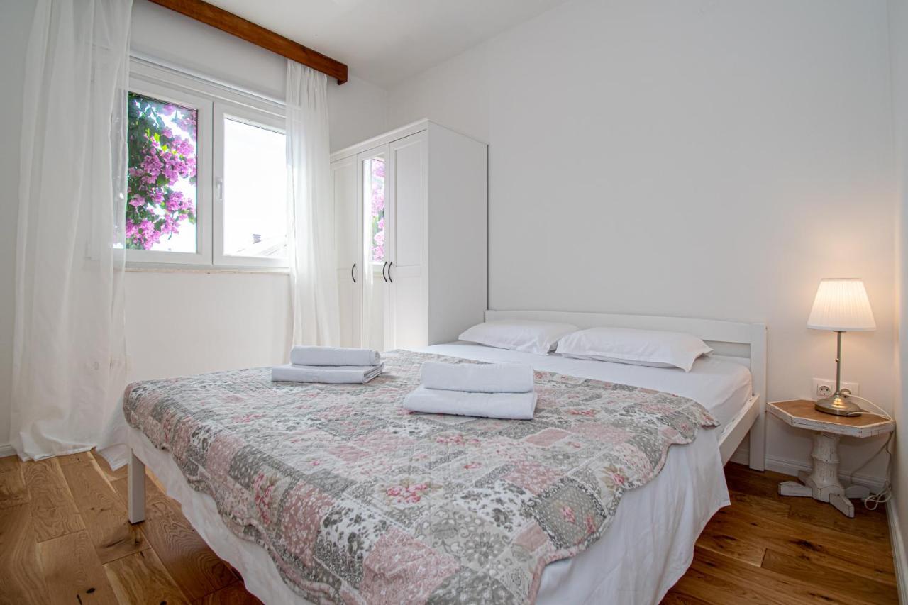Apartment Nikola Kaštel Novi Extérieur photo