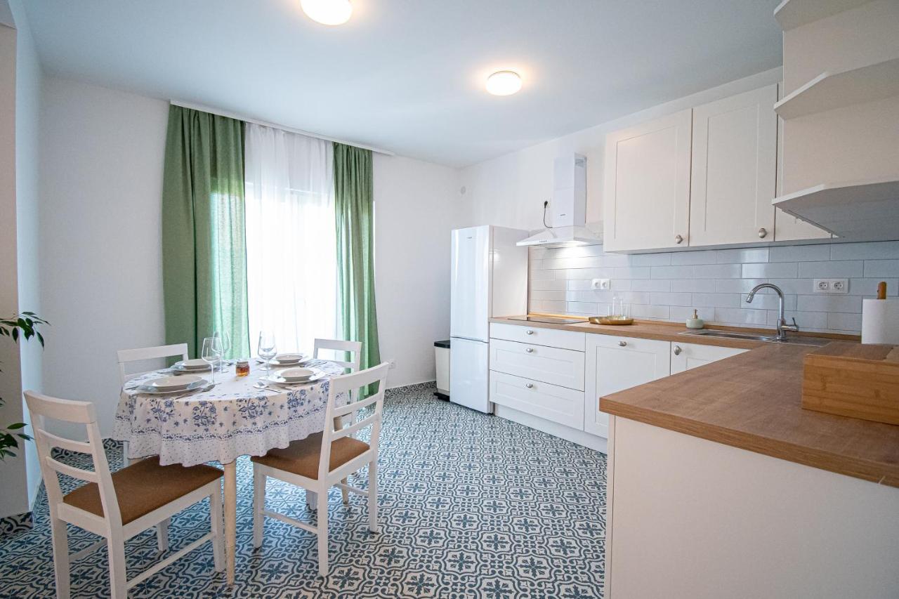 Apartment Nikola Kaštel Novi Extérieur photo