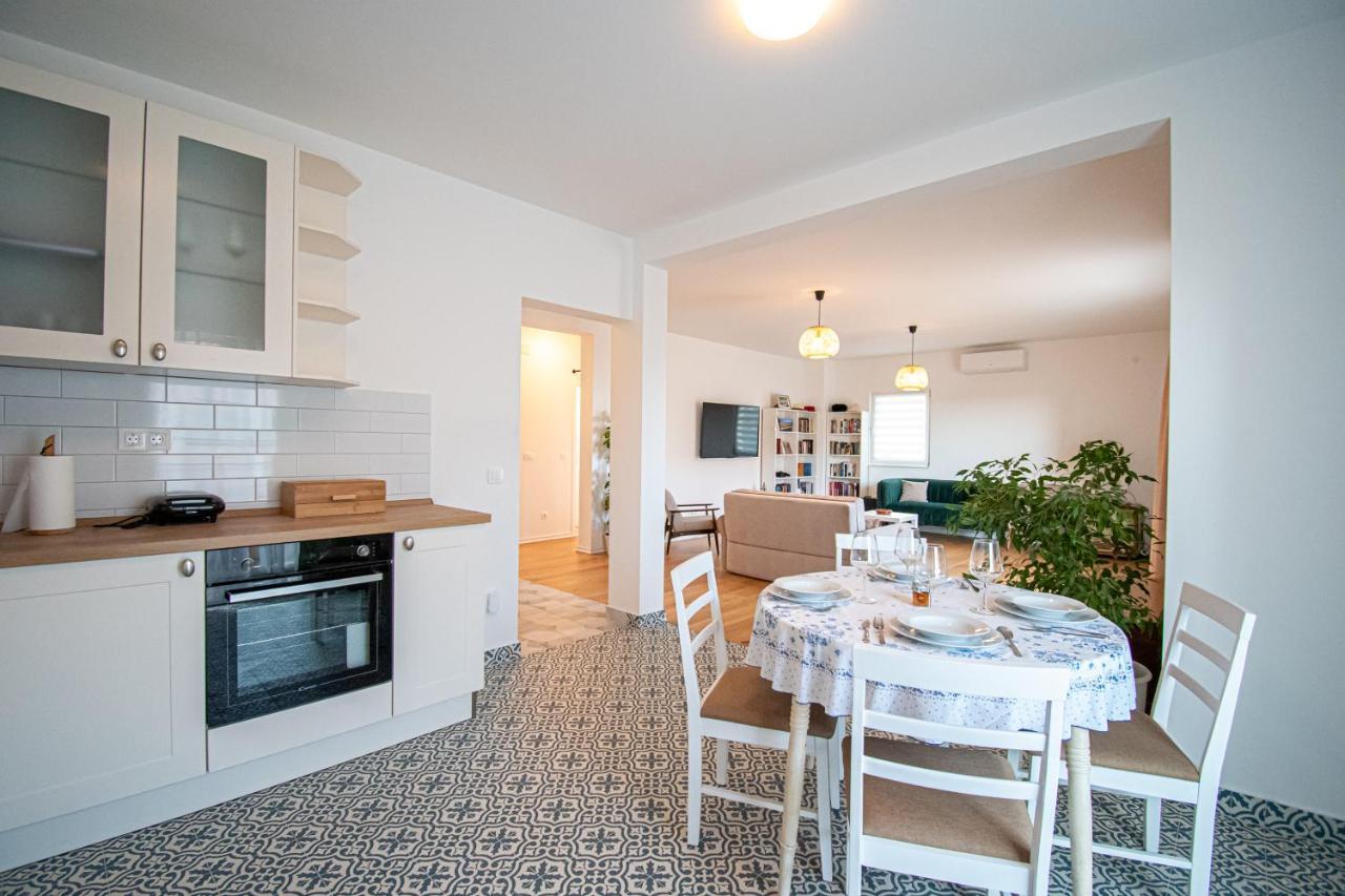 Apartment Nikola Kaštel Novi Extérieur photo